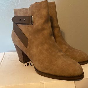 JustFab Women’s suede booties size 11. Gently worn.